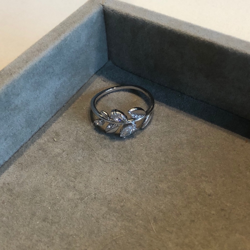 Swarovski Ring
